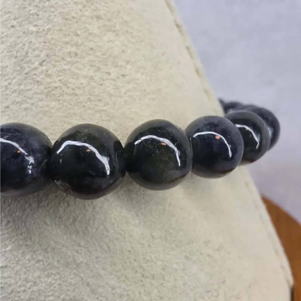 Grade A Natural Black Jade Beaded Stretch Bracelet – 8mm w/ Certificate (18.36g)